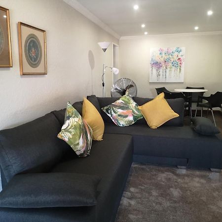 Rest-A-While Guest House - Pretoria-Noord Exterior foto